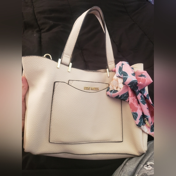 Steve Madden Handbags - Steve Madden Purse